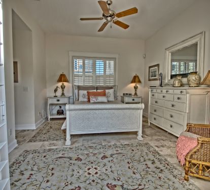 first floor queen master with walk out courtyard &amp; full bath
