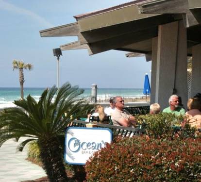 Oceans Restaurant at Edgewater, full service restaurant and bar with inside and outside seating