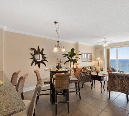 Dining Table and Kitchen Bar