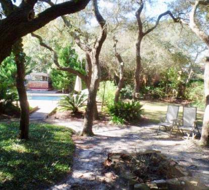 Beautiful back yard with fire pit