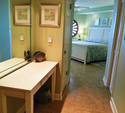 Entrance Adjoining make-up area Lots of Light to the Master Bedroom
