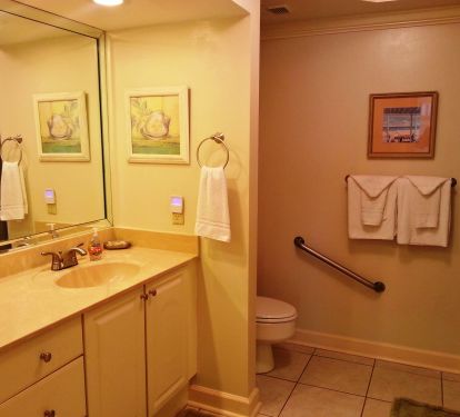 Private Master Bathroom, Walk-in Shower , also a Washer/Dryer for your use. All Linens are supplied. Handicapped accessible with grab bars in the shower and along side the toilet
