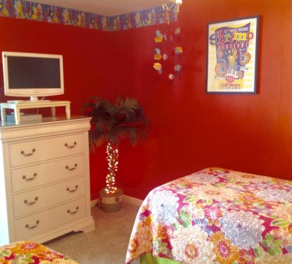 Twin Bedroom