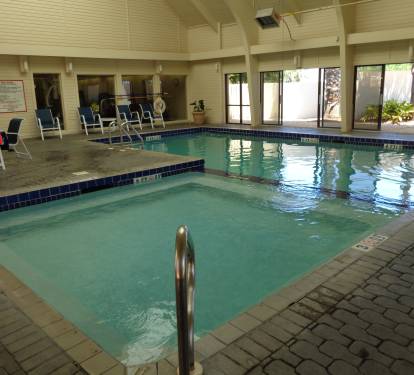 Jacuzzi and indoor pool, adjacent to sauna and weight/work out room