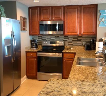 Large Spacious Kitchen with Pantry for your Goodies