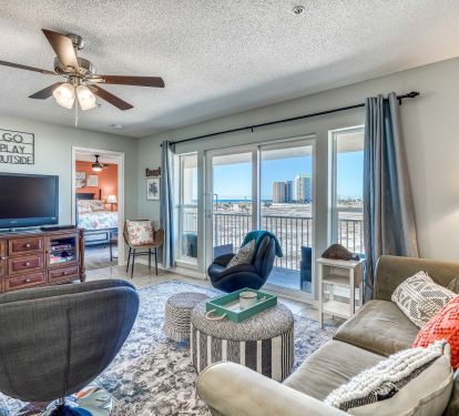 Living Room w/ Views of the Gulf