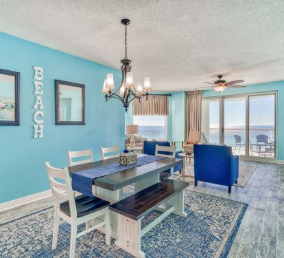 Dining with a view of the Gulf of Mexico