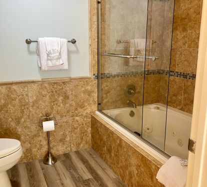 Master Bath with Large Jetted Tub &amp; Shower