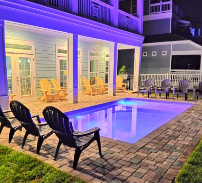 private pool, 3 spouts, heats quickly in off-season
