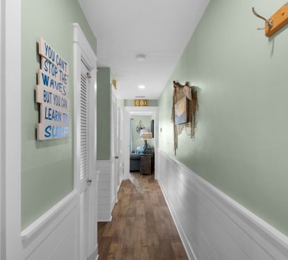 Entrance way in hall