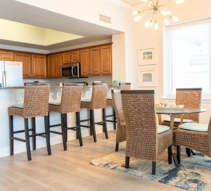 Kitchen &amp; Dining