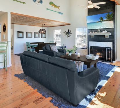 Living Room w/Amazing Gulf Views