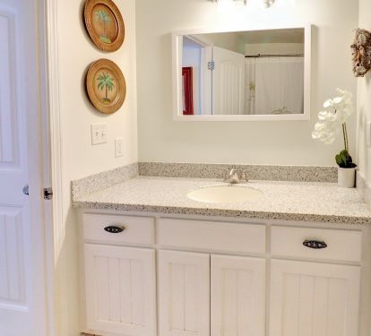 Lower Level Full Bathroom