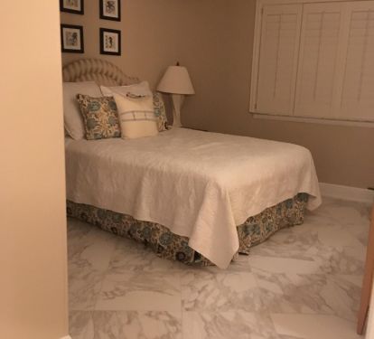 Bedroom 2 with Queen bed