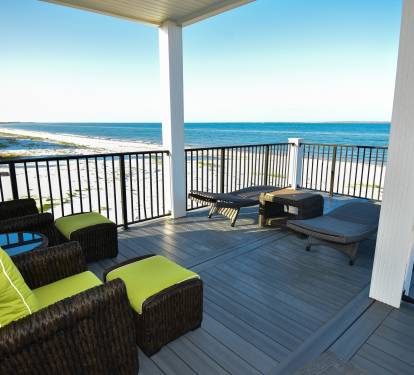 3RD FLOOR BALCONY WITH AMAZING GULF FRONT VIEWS - PRIVATE SEATING OFF KING MSTR