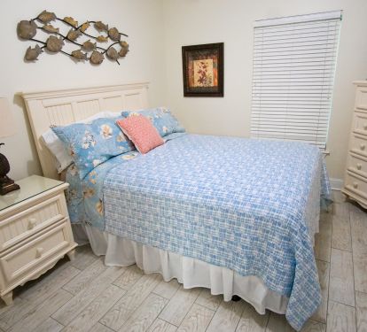 Crystal Shores Condo #906 _11