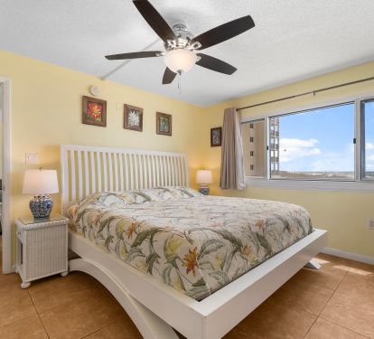 Master bedroom with King size bed with view of Gulf of Mexico.