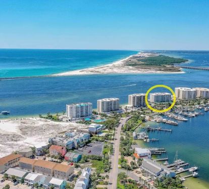 Aerial view of Destin Harbor with Harbor Hideaway