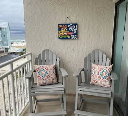 deck with side view of beach