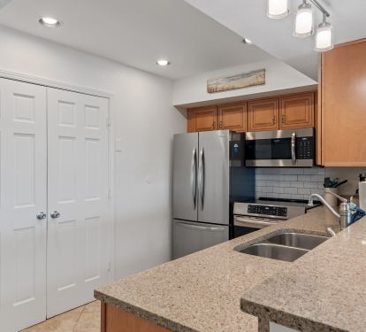 Kitchen also has large pantry