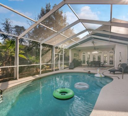 Private pool