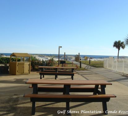Several onsite picnic areas with grills 