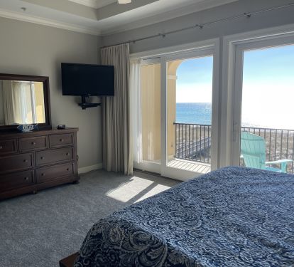 Master bedroom with amazing views of the ocean.