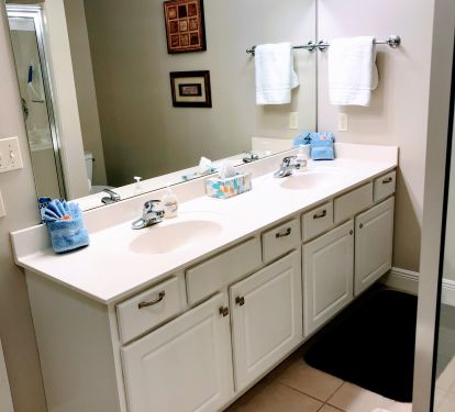 Double vanity in Master Bathroom