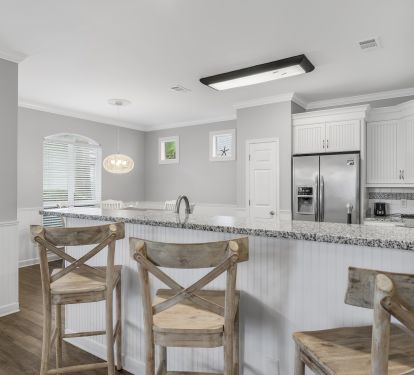 Gourmet eat-in kitchen with breakfast bar