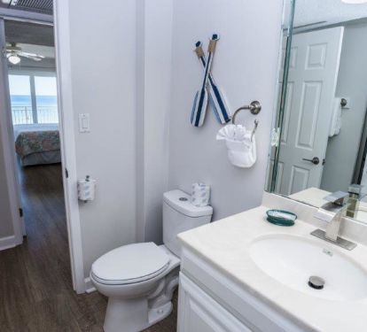 2nd Bathroom
