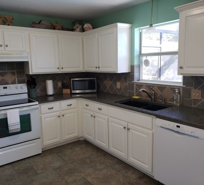 Lg Kitchen equipped with all your cooking needs