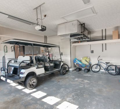 Garage, private golf cart, bikes