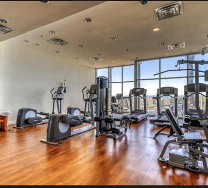 Gym over looking the Pool and Beach 