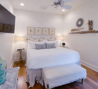 King Master Bedroom On 1st Level With Private Bath Suite!