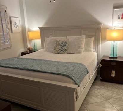 Bedroom 3 with King