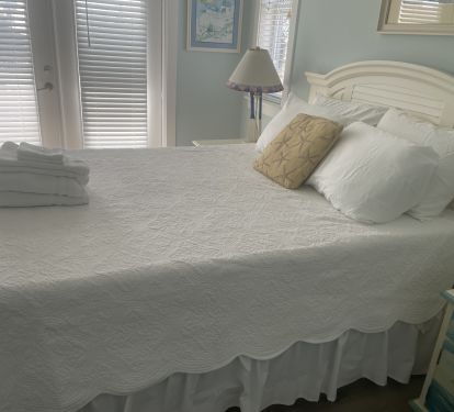 Queen bedroom with  hand painted furniture