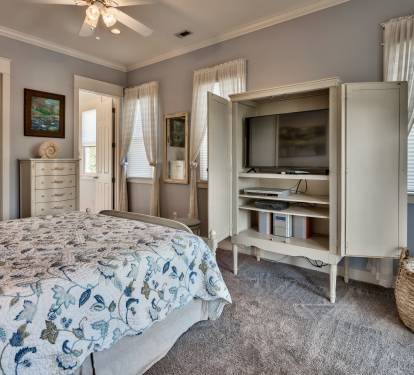 2nd Floor Master Bedroom Suite w/ a private full bathroom &amp; 2 balconies!