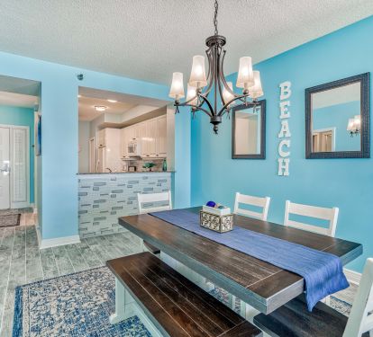 Dining/Bar area