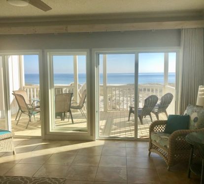 South facing wall of windows for the most excellent view!