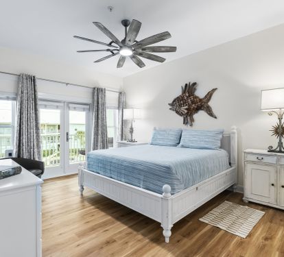 Master King Bedroom with gulf and pool views