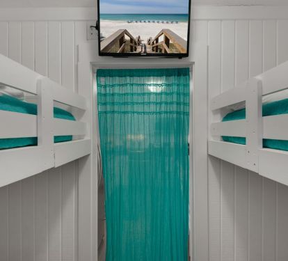 4 Single Beds in the Bunkroom