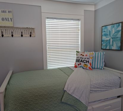 BR #4 - Trundle bed