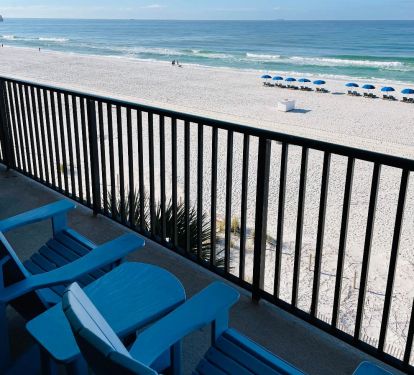 Direct Beachfront View from East and West!