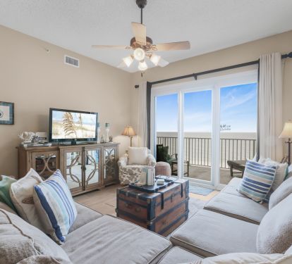 Spacious living room with a sofa large enough for 2 to sleep comfortably