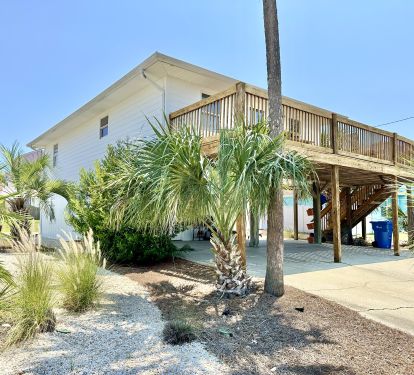 Only 5 Doors from the Beach 