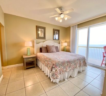 Master Bedroom gulf front!