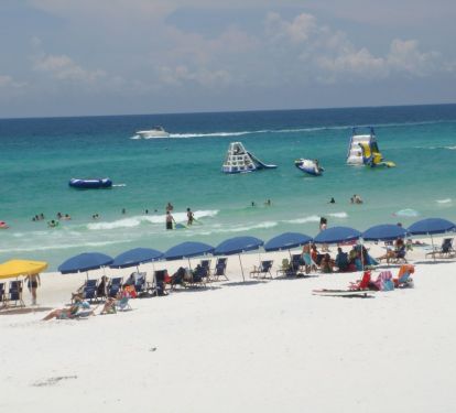 Summertime on Seascape's beach