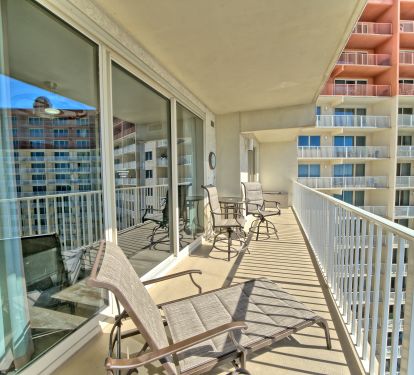 190 Square Foot Double Balcony