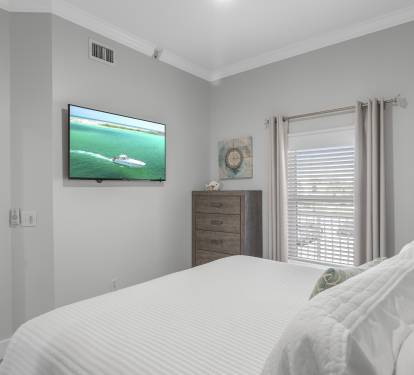 Beach Retreat 208 - Remodeled Ocean Front_19