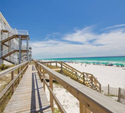Just a few steps to the beach.